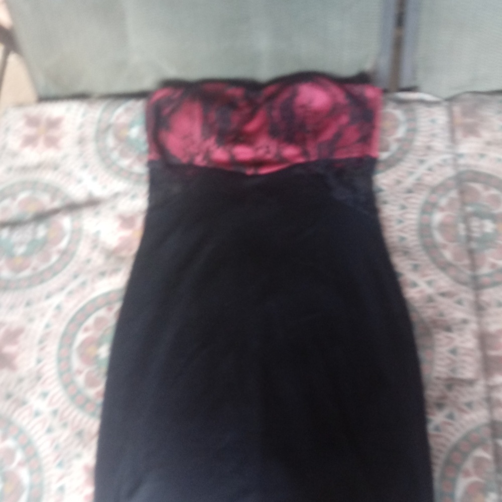 Dress. - Picture 6 of 6